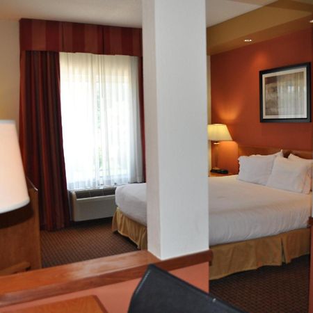 Holiday Inn Express Williamston By Ihg Eksteriør bilde